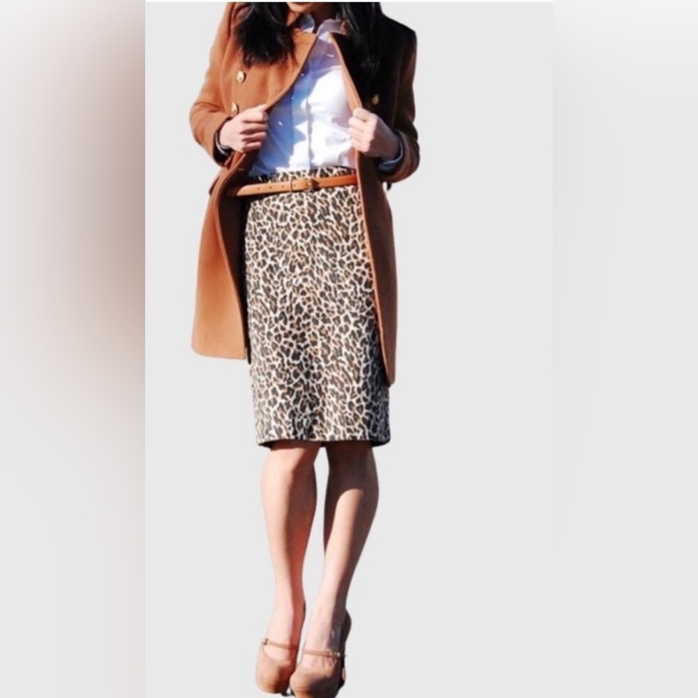 J. Crew “The Pencil Skirt” Sz. 8 Back Zip Knee Length Leopard Print 21” long
